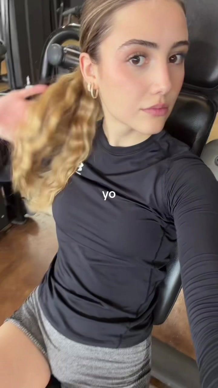 @Elsitaaaaa