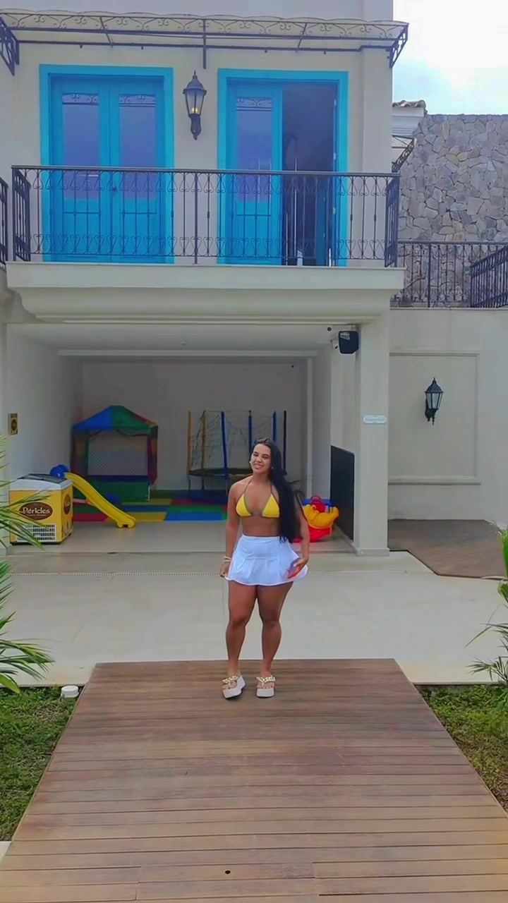@Janaína