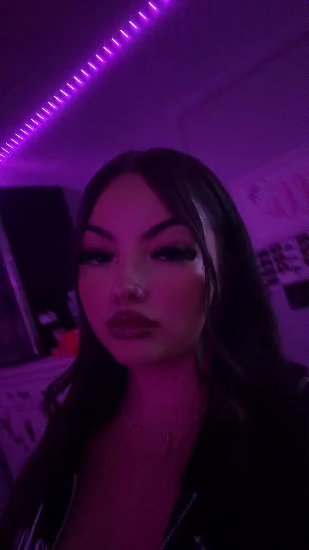 @Prettygirl__cc
