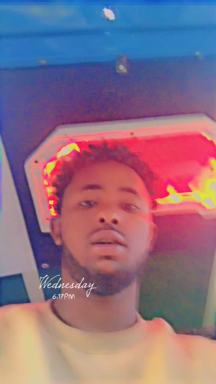 @Booss 1 @g#(()))>[]❤️&zwj;🩹
