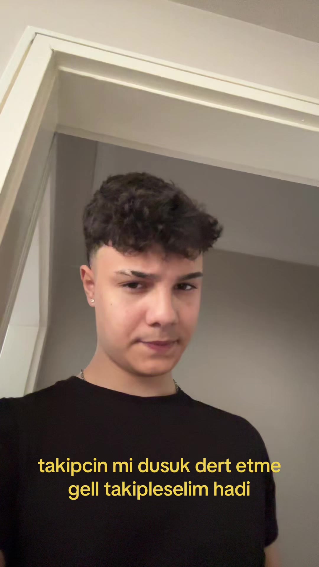 @Efekoz             🪳