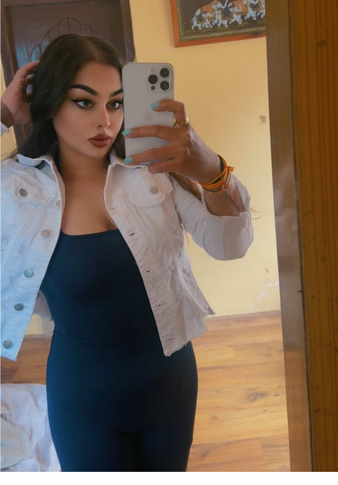 @R💕