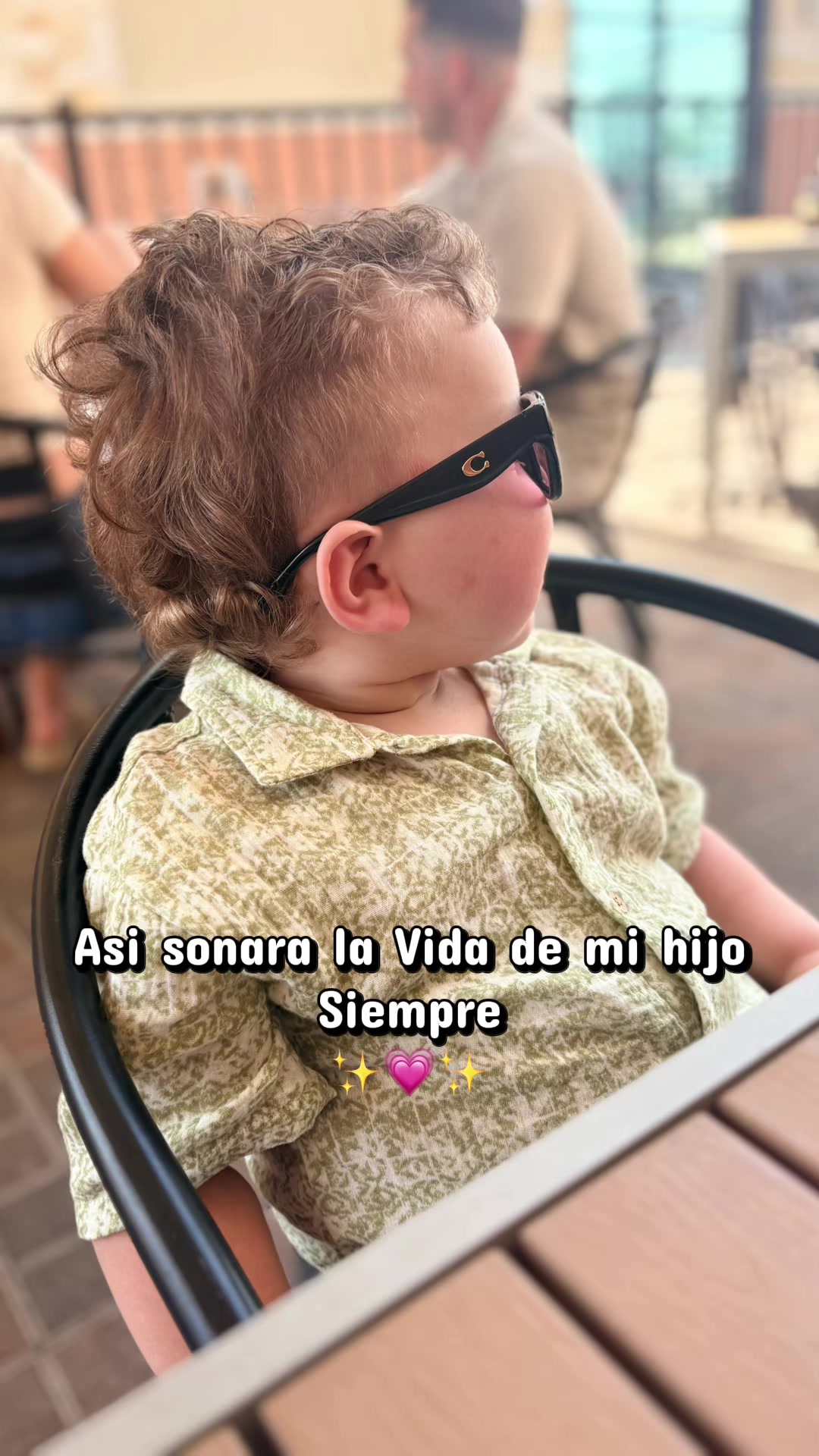 @elizabethyanira