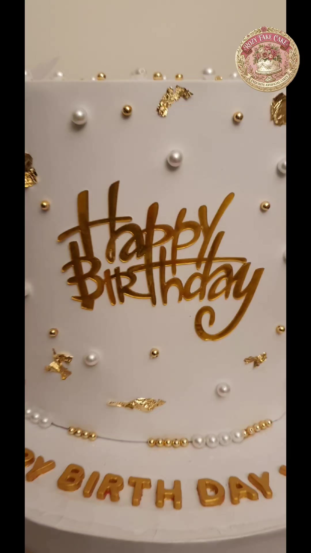 @Rozy Fake Cake📸📸