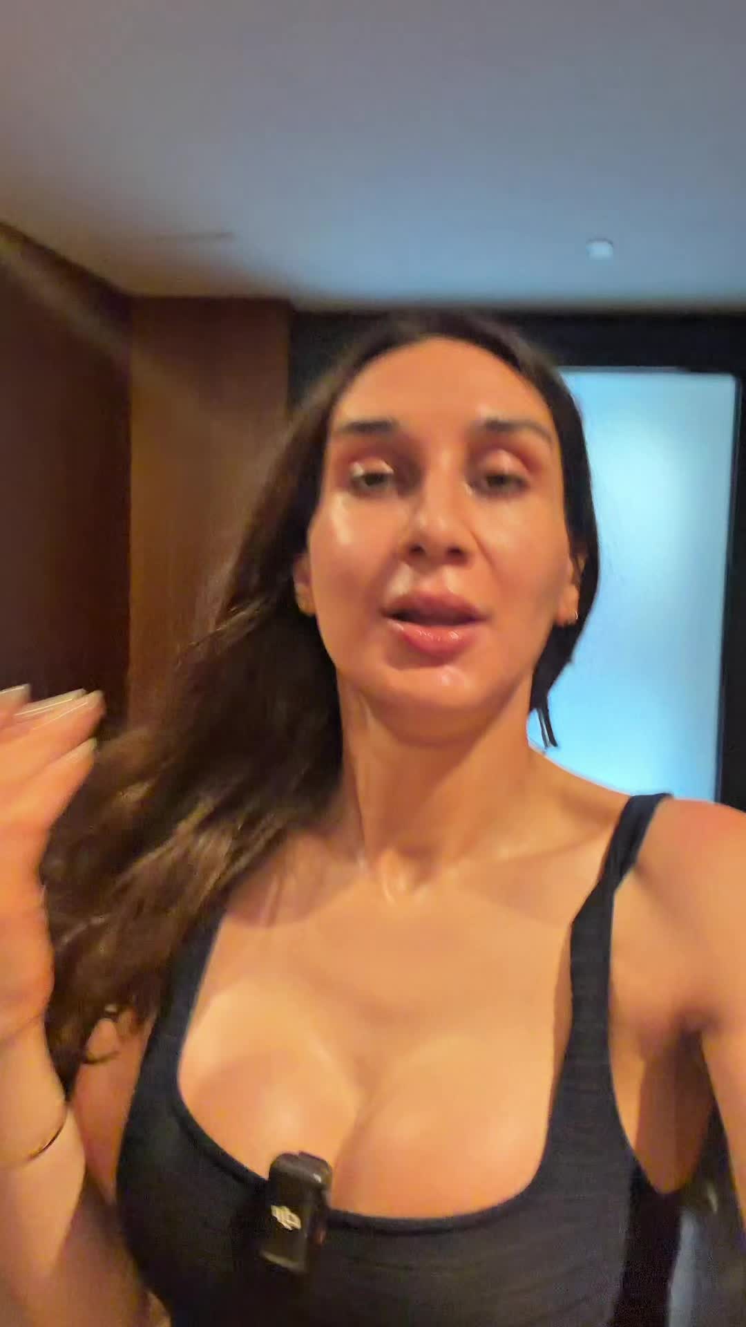 @celiashiamore