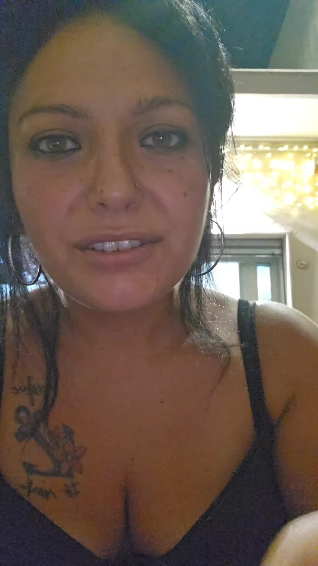 @Valentina 💣💥