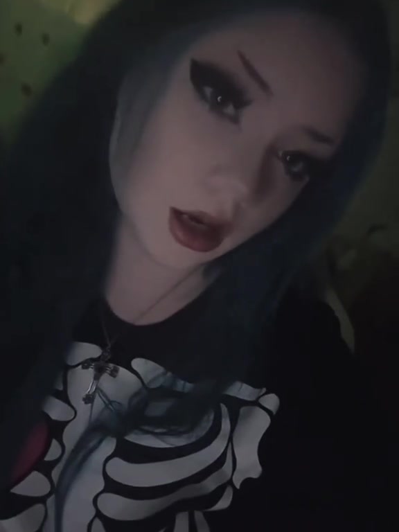 @𐙚⊹₊кєℓѕ₊⊹𐙚(ᴇᴍᴏ ᴠᴇʀsɪᴏɴ)