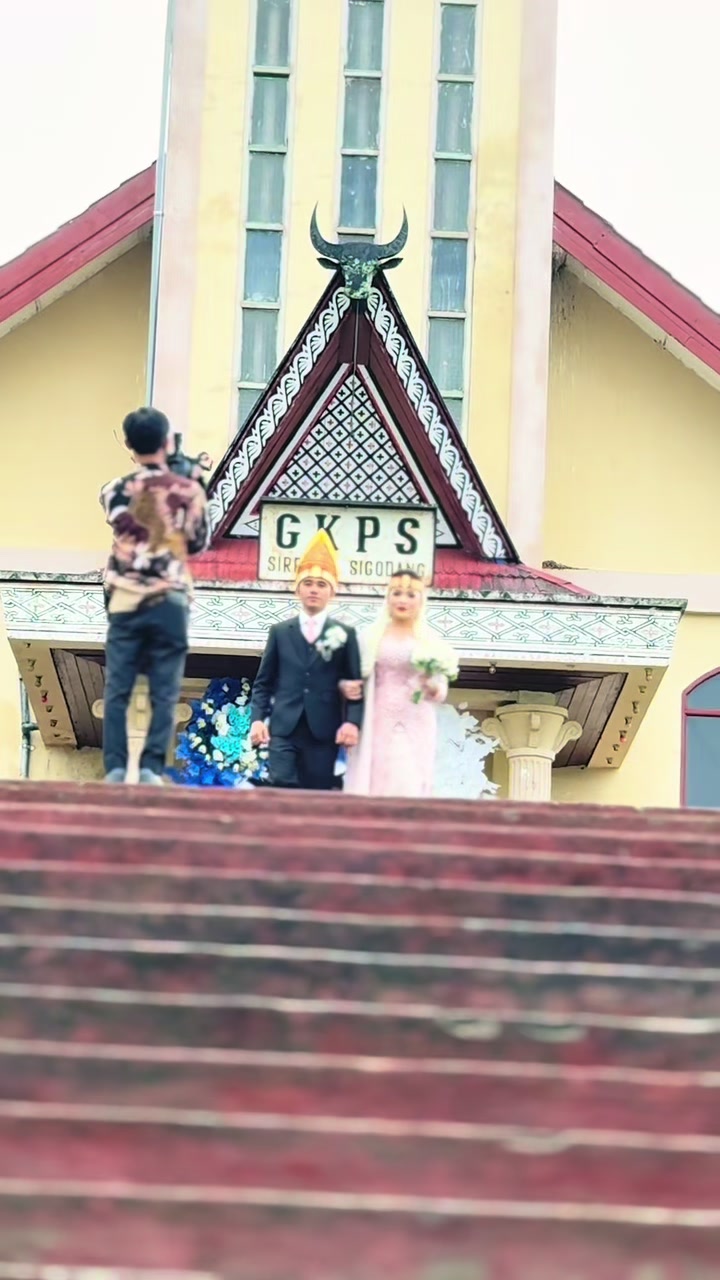 @kristiani_ghea1610 / MUA MEREK
