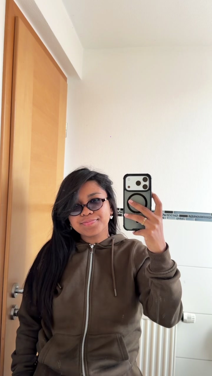 @Jaziela Miora🍒