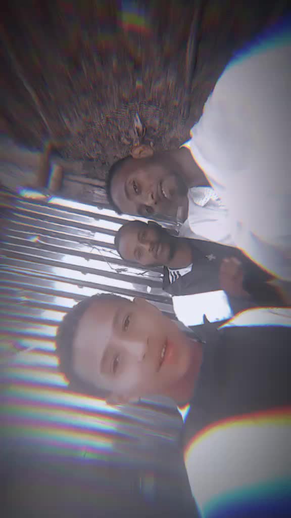 @Azariyaa y 19 ልጅ