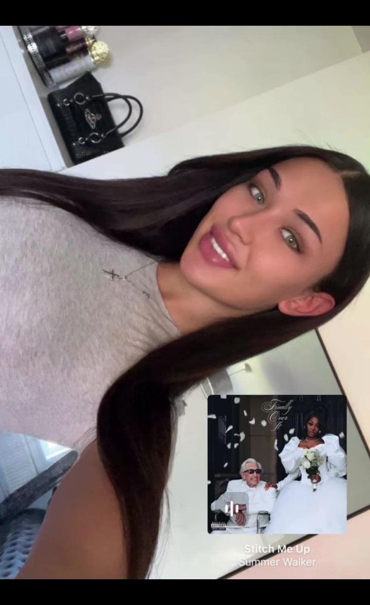 @Daniella⭐️💞