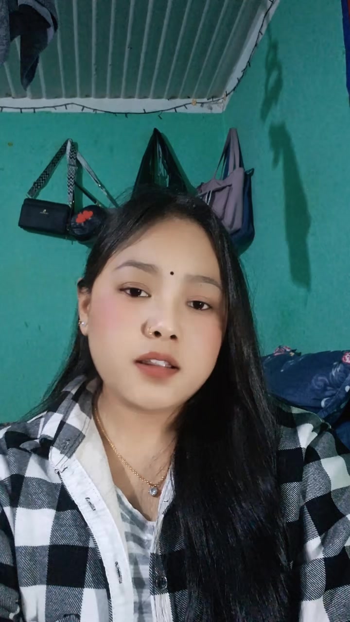 @शुस्मि लामा