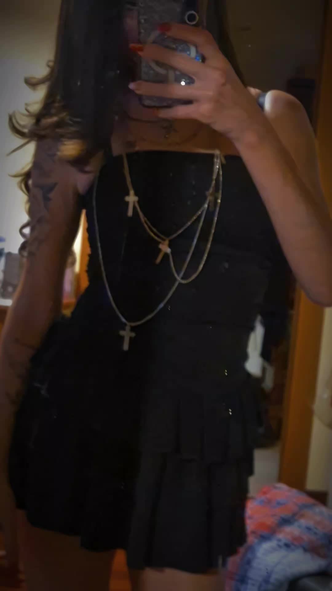 @tizianarebelgirl