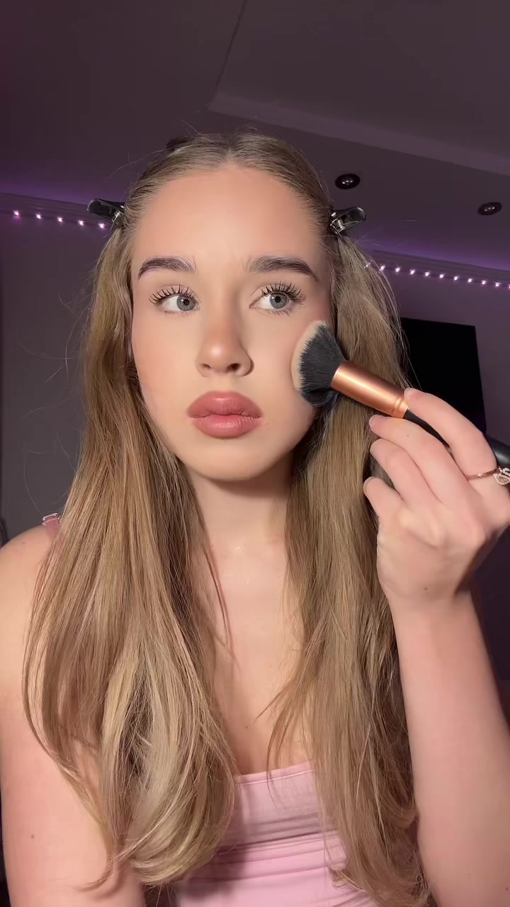 @lipcombovna