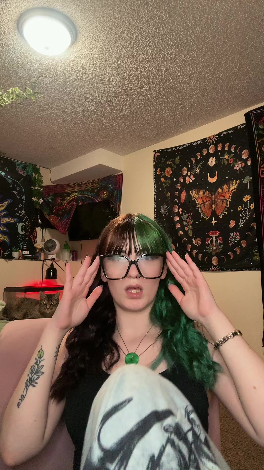 @Jayde🕷️