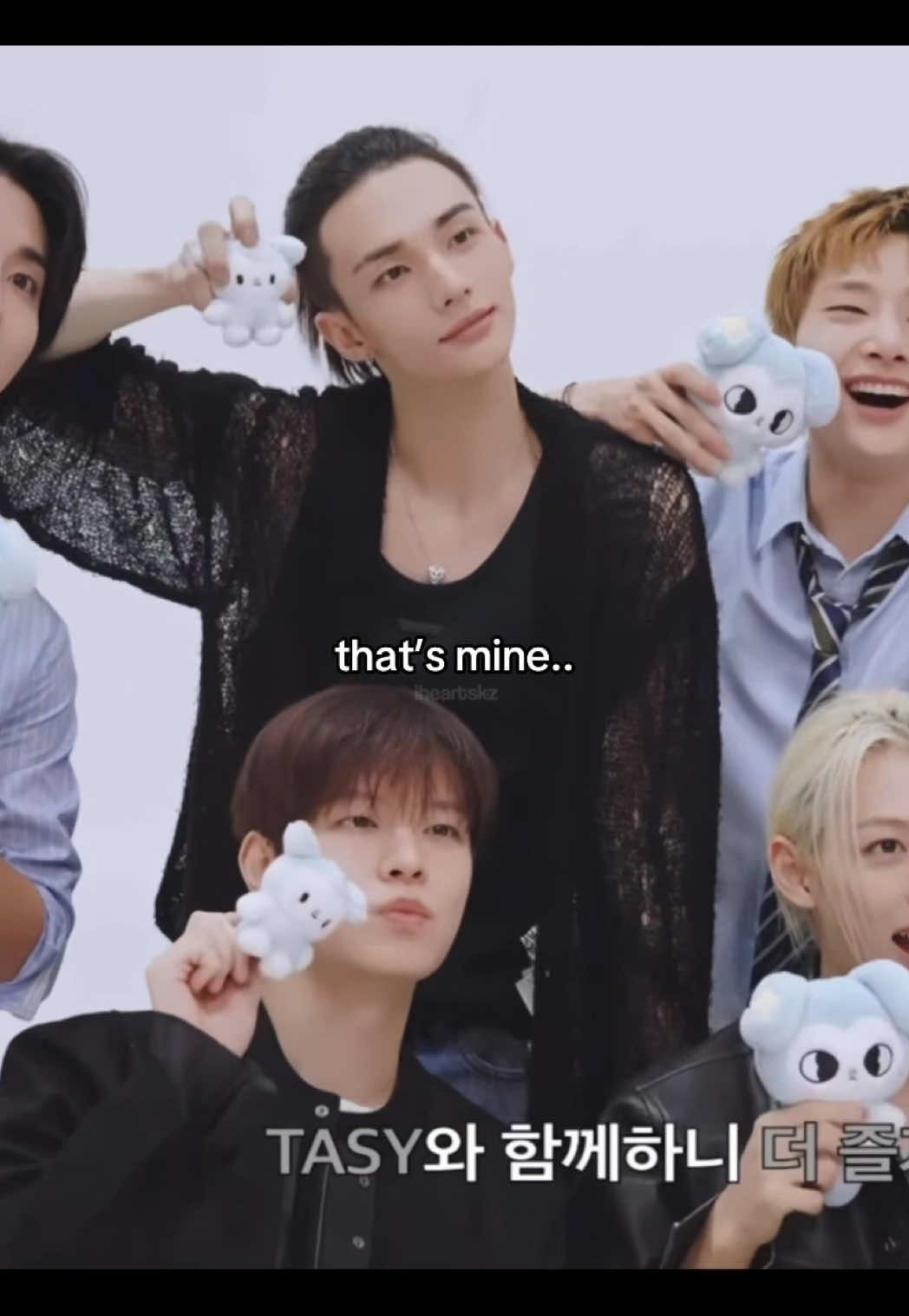@𑣲 iheartskz ᢉ𐭩