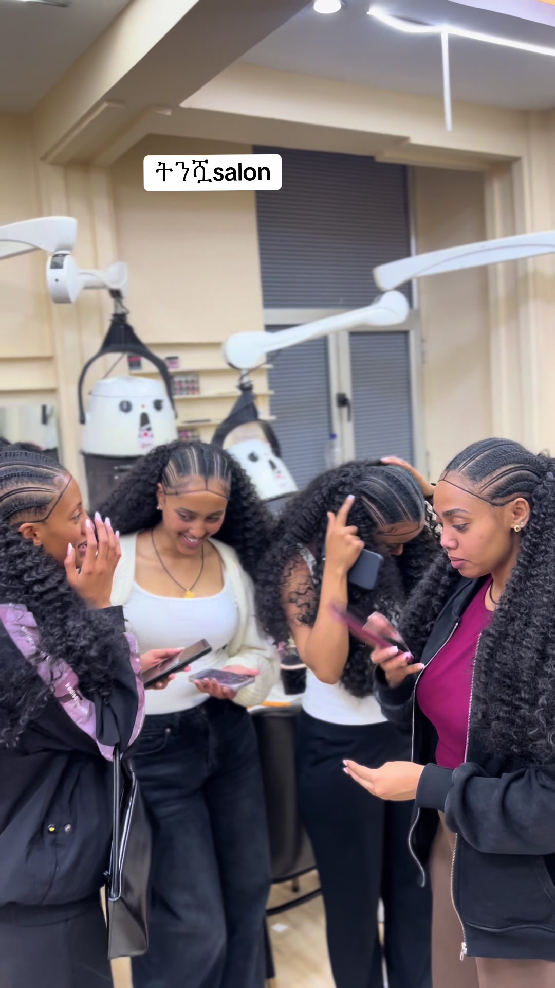 @Tommysimple-make up ትንሿ salon