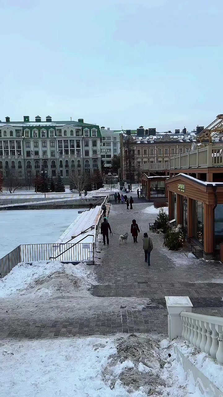 @Aleksea Paxomov463 03