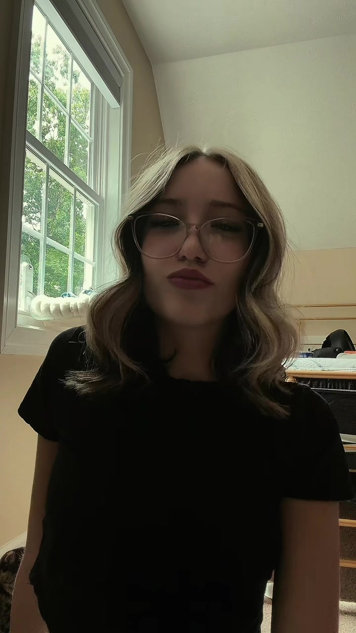 @glitteryunicornpuhh