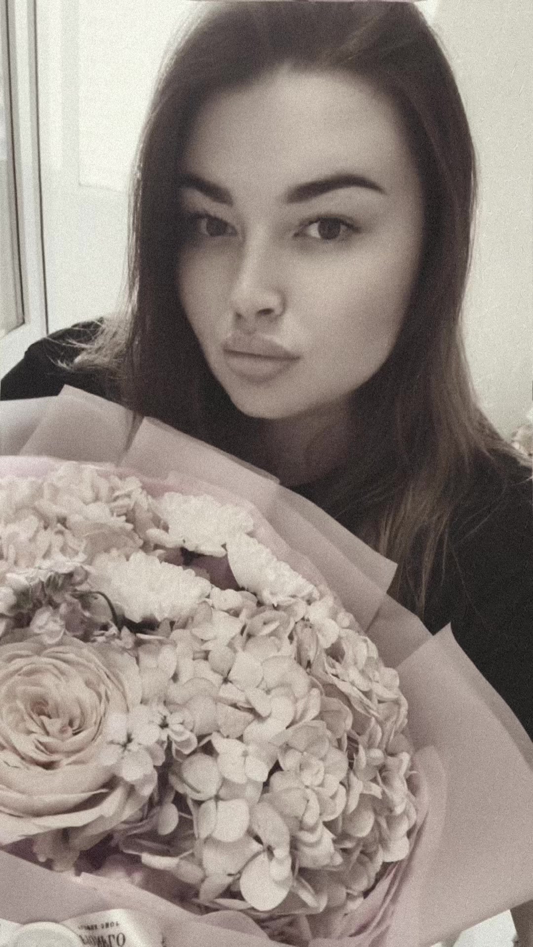 @Qwen💋