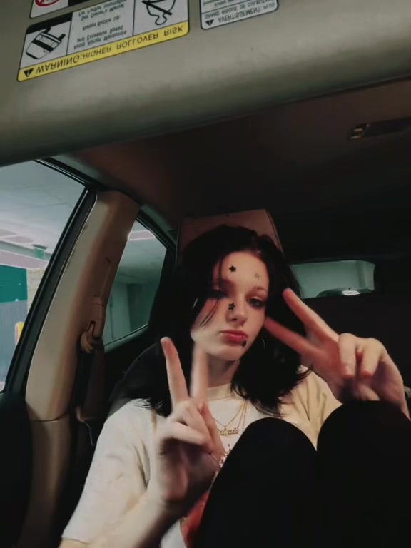 @𝔾𝕙𝕠𝕤𝕥𝕘𝕚𝕣𝕝_𝟚𝟘𝟙𝟟𝕩