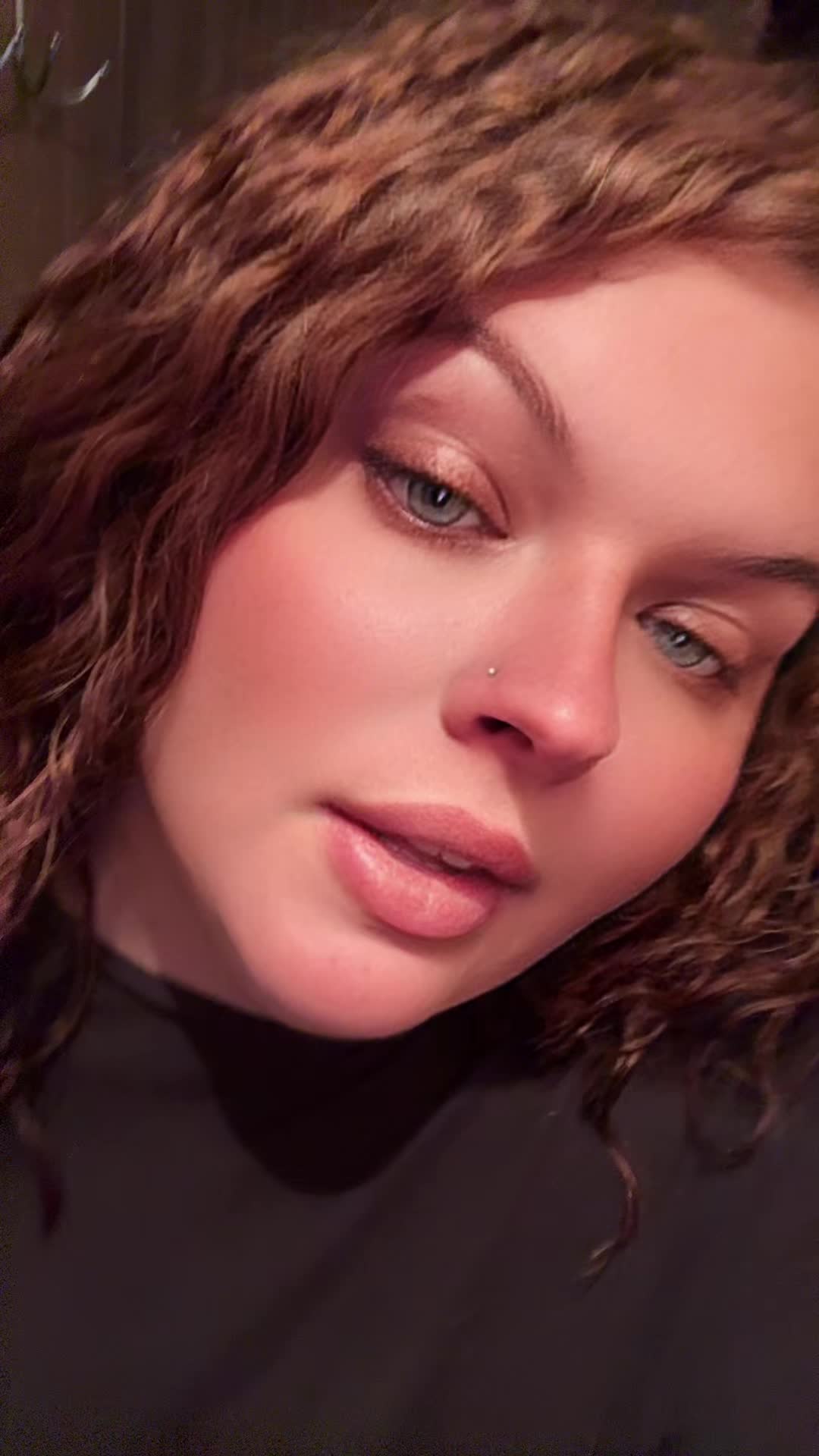 @Blue eyes and thick thighs