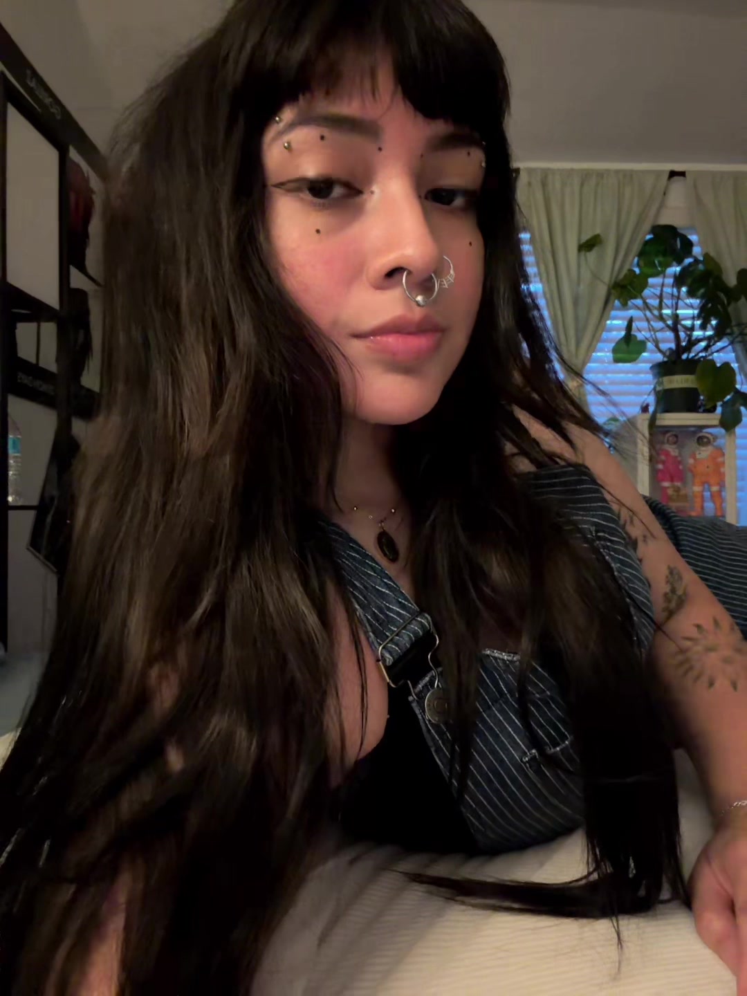 @grndmskissin_