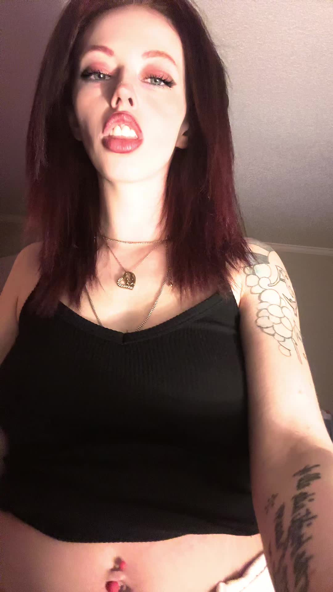 @Goth Angel Sinner ๐ฃ