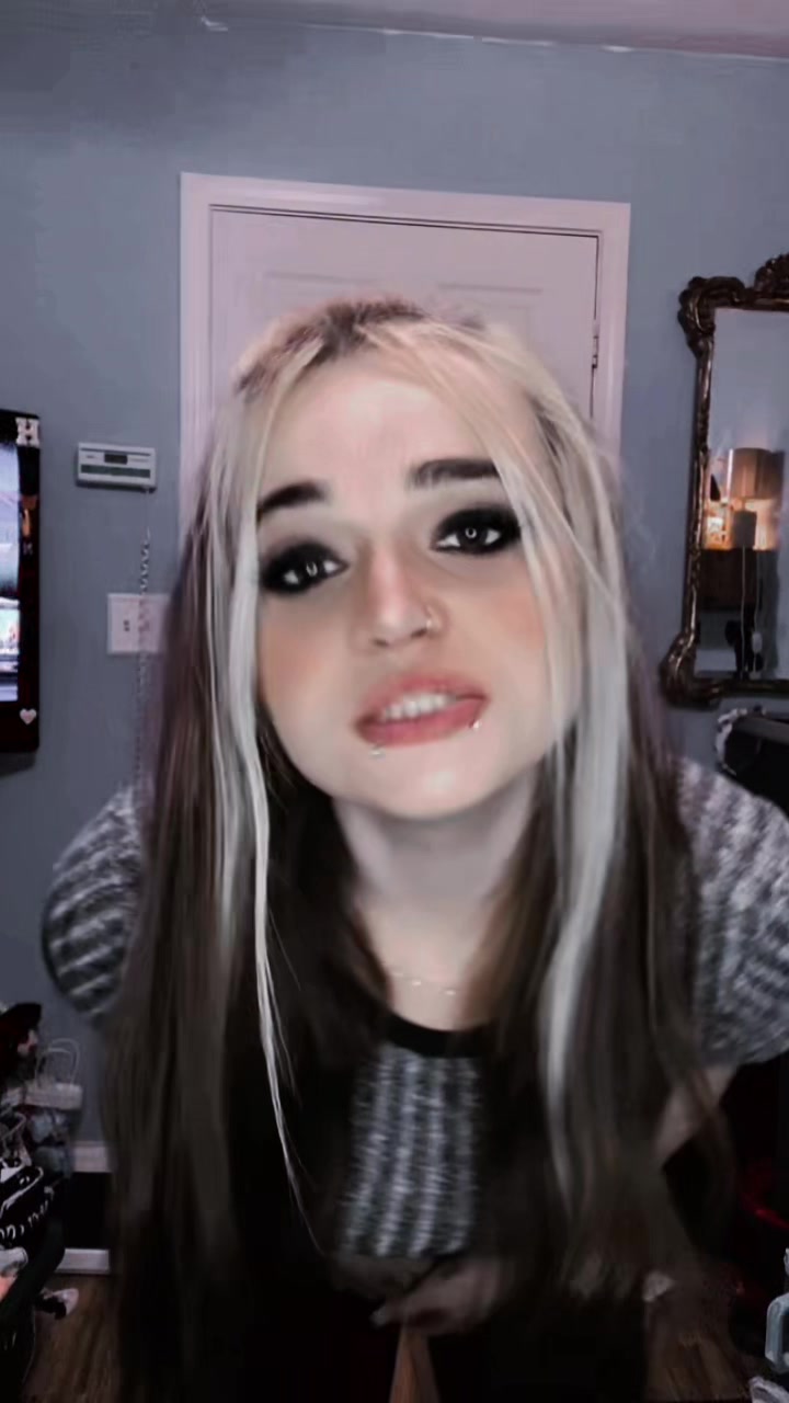 @Haley_420