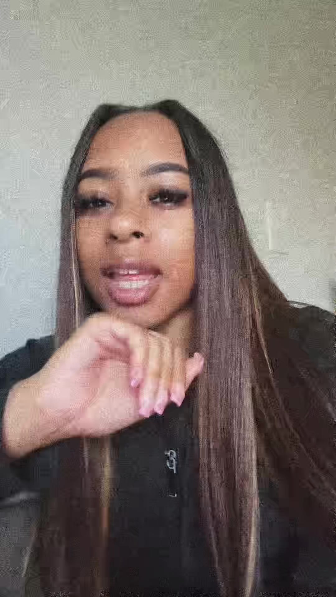 @Mia