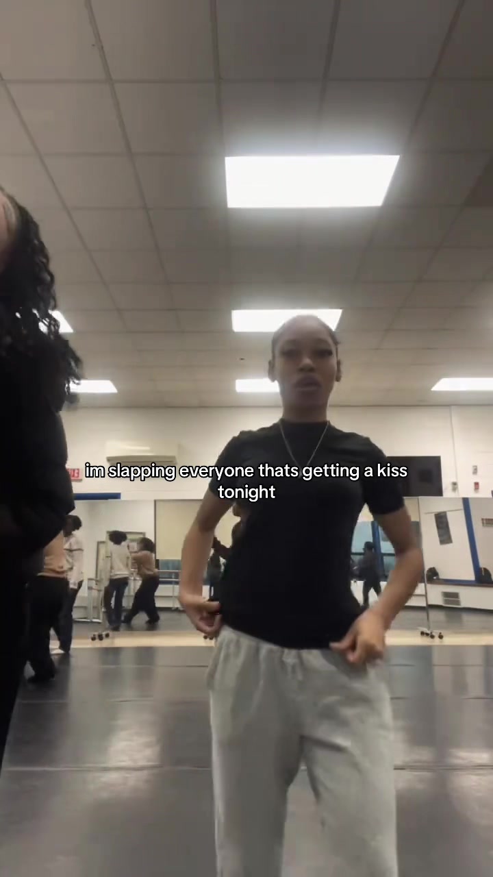 @urweirdstopwatchingme