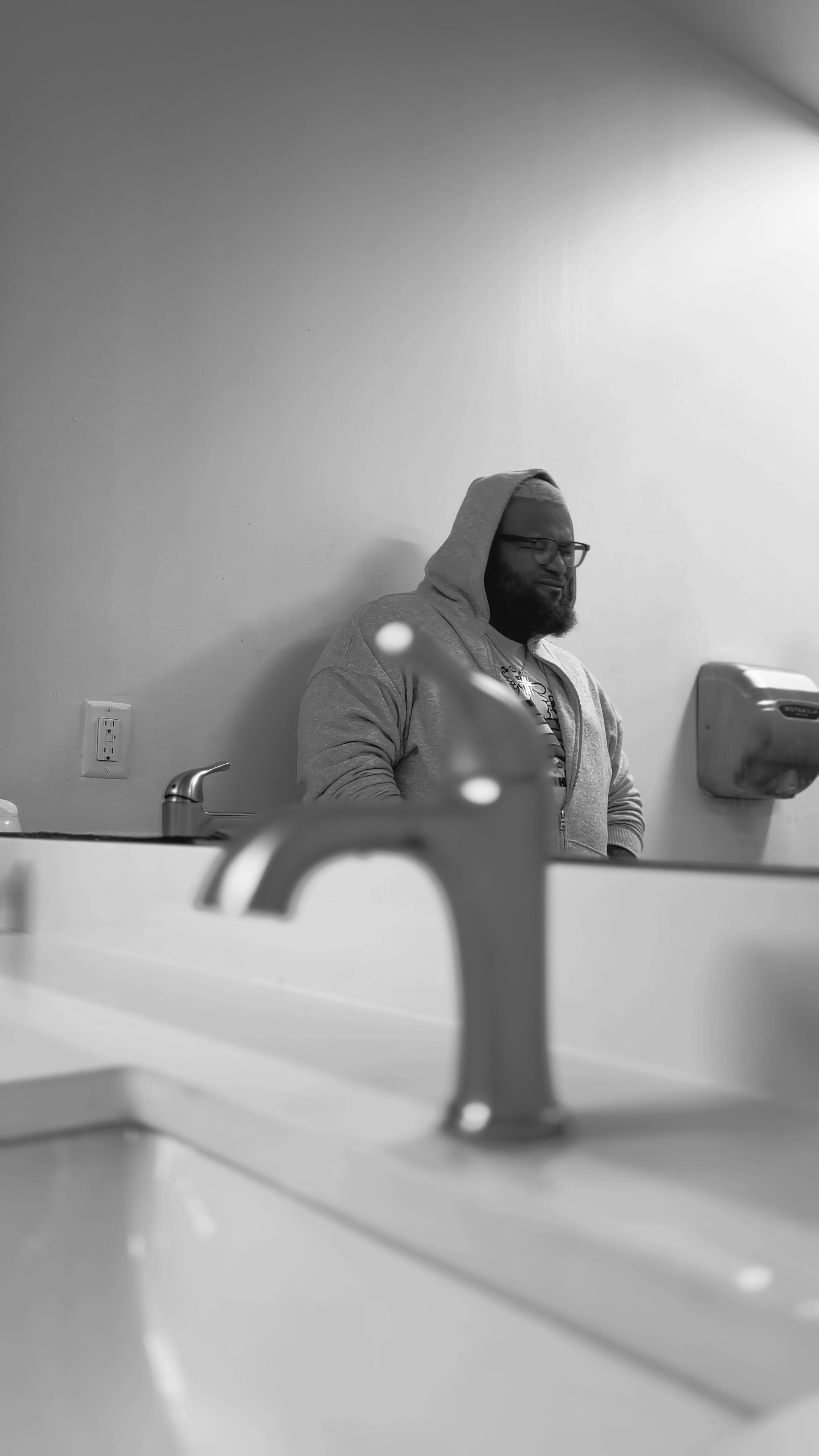 @Timothy Léon | Artist