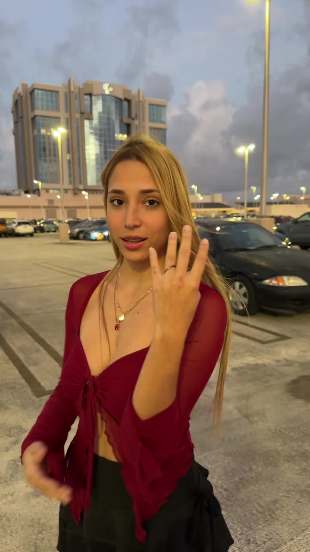 @Nayeli💎