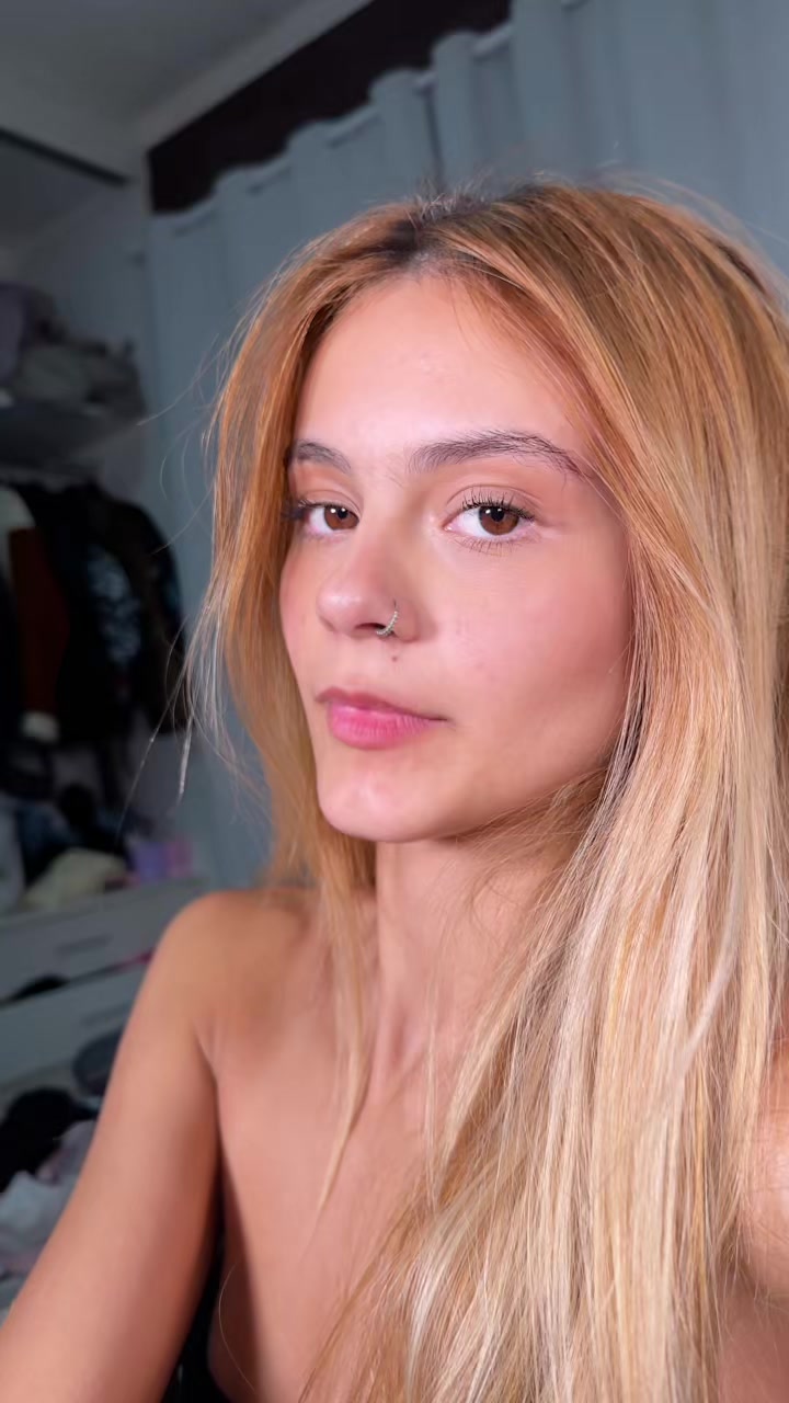 @Clara_branquinhoo