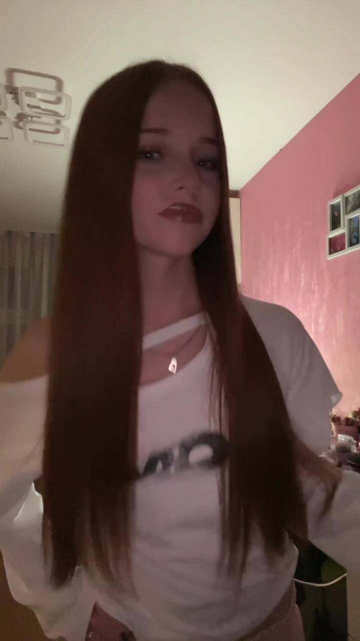 @уляна