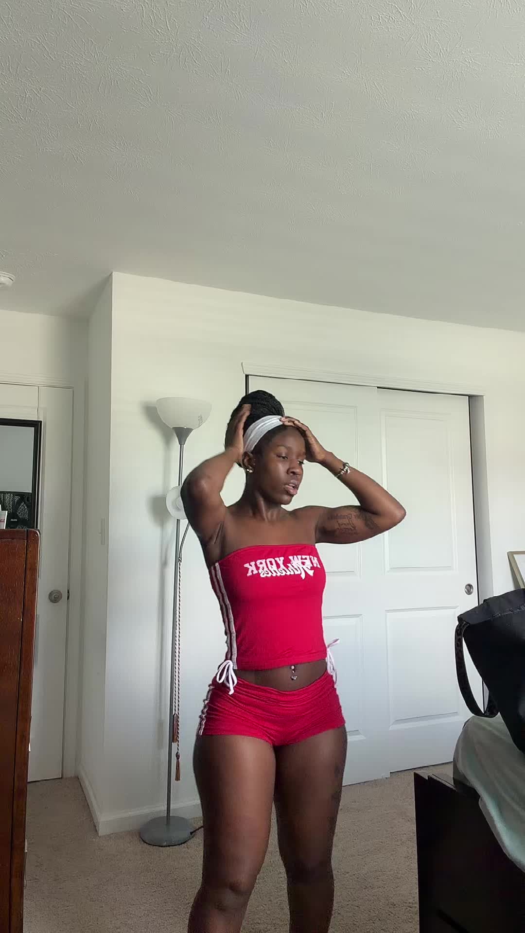 @theyadoreruthie