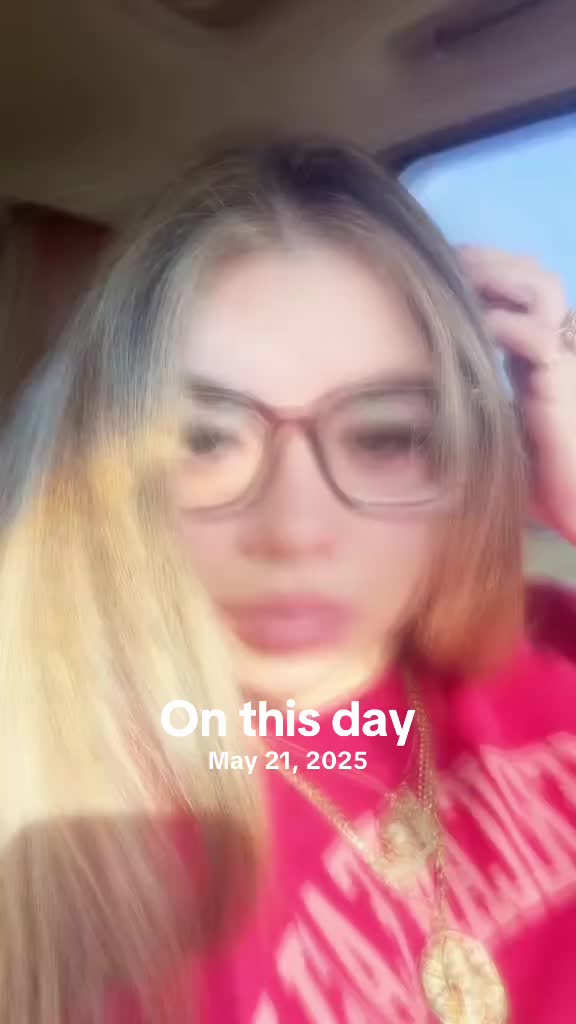 @loryafterdark