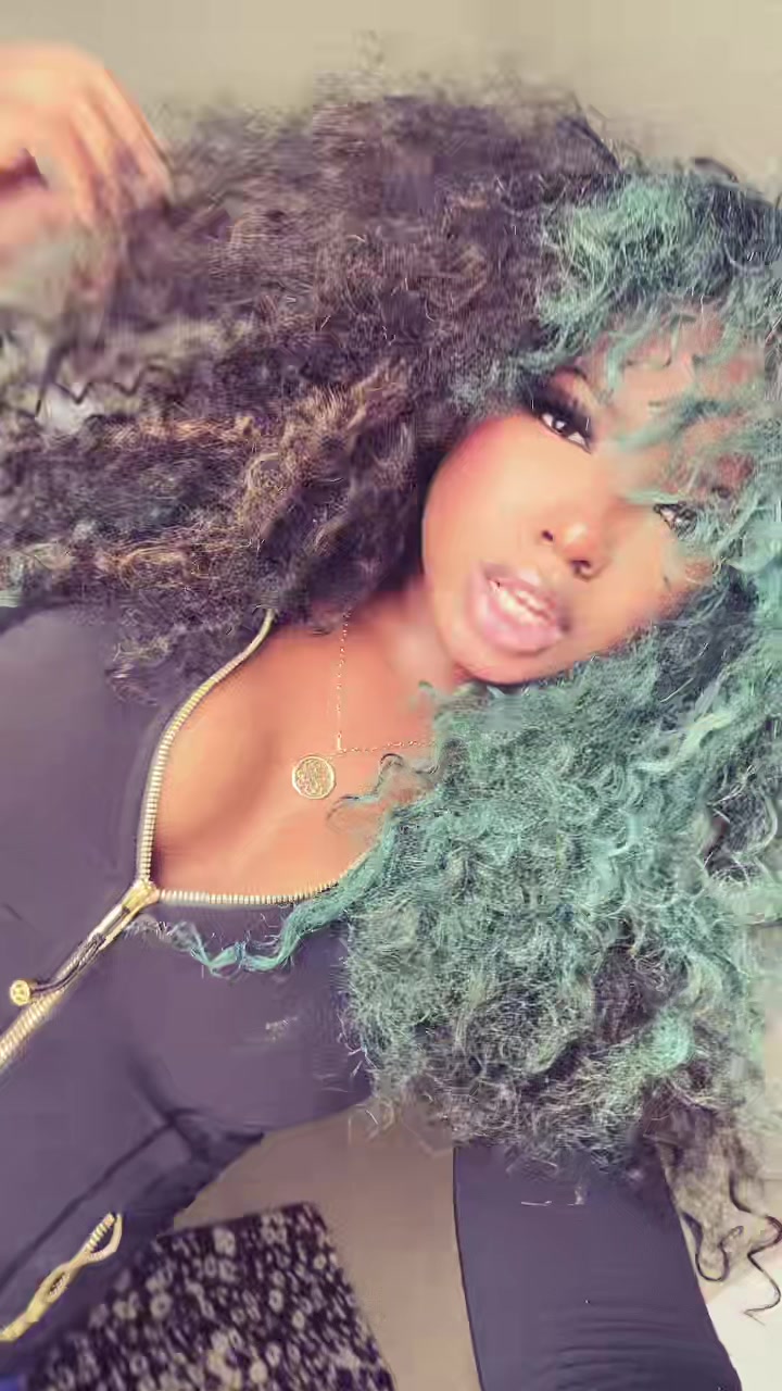 @toskaaaj