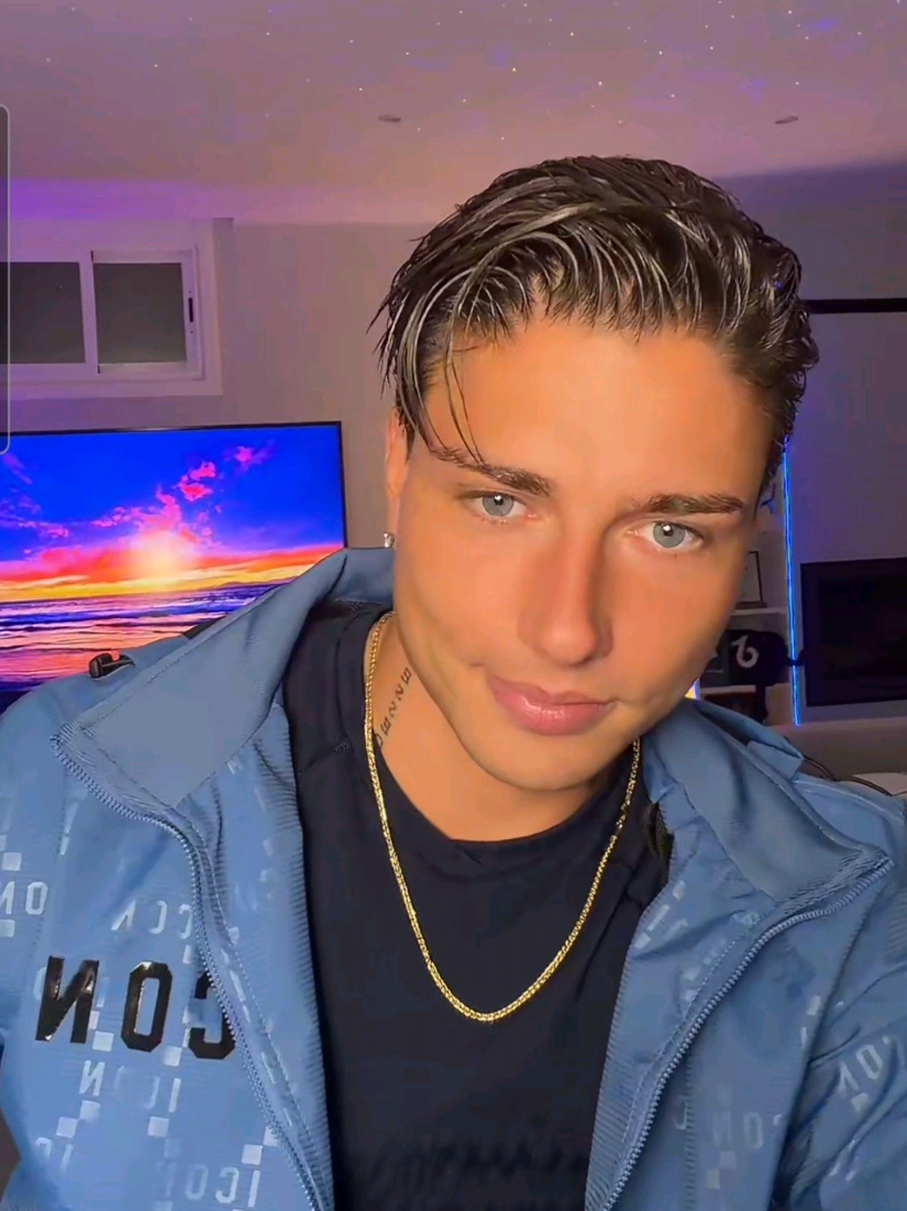 @EdithAu🧟&zwj;♂️🐊