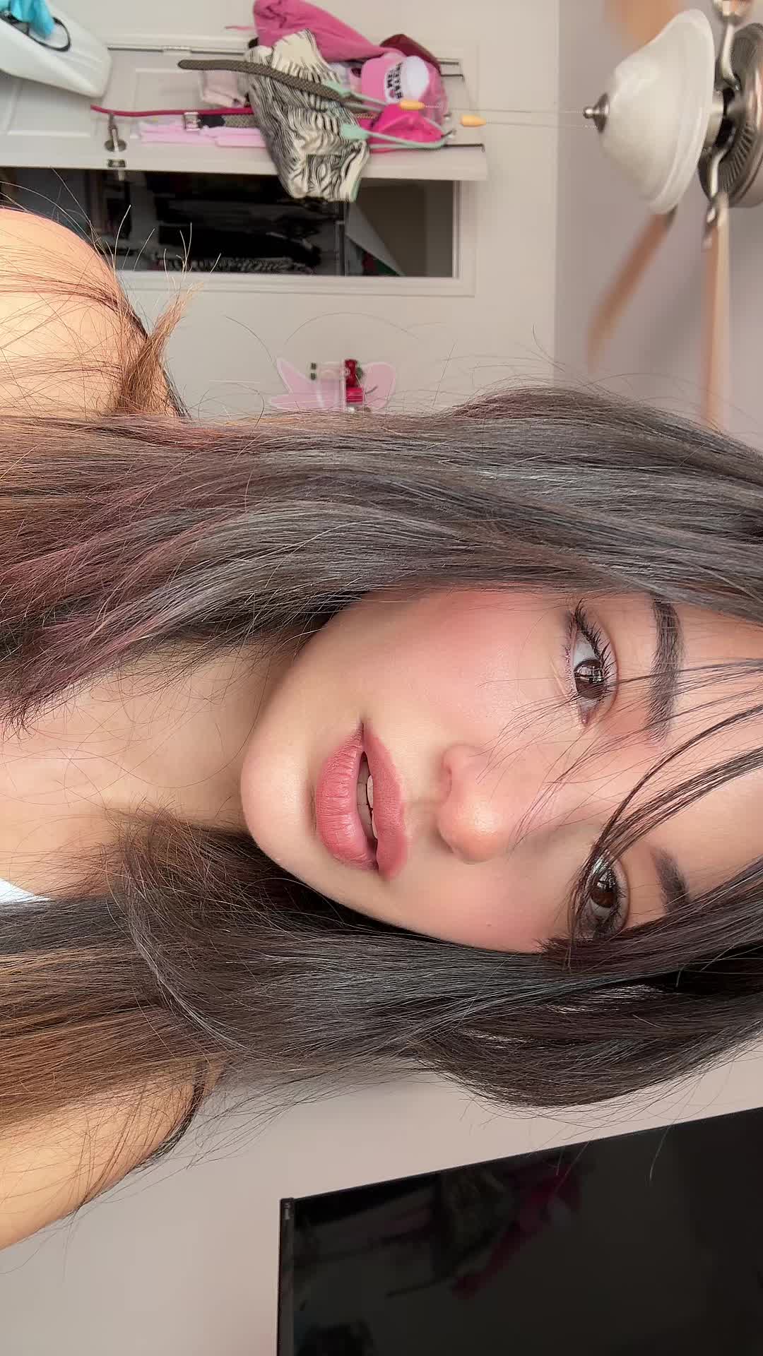 @sarahknapier