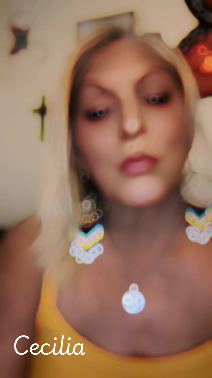 @CeciliaSheila