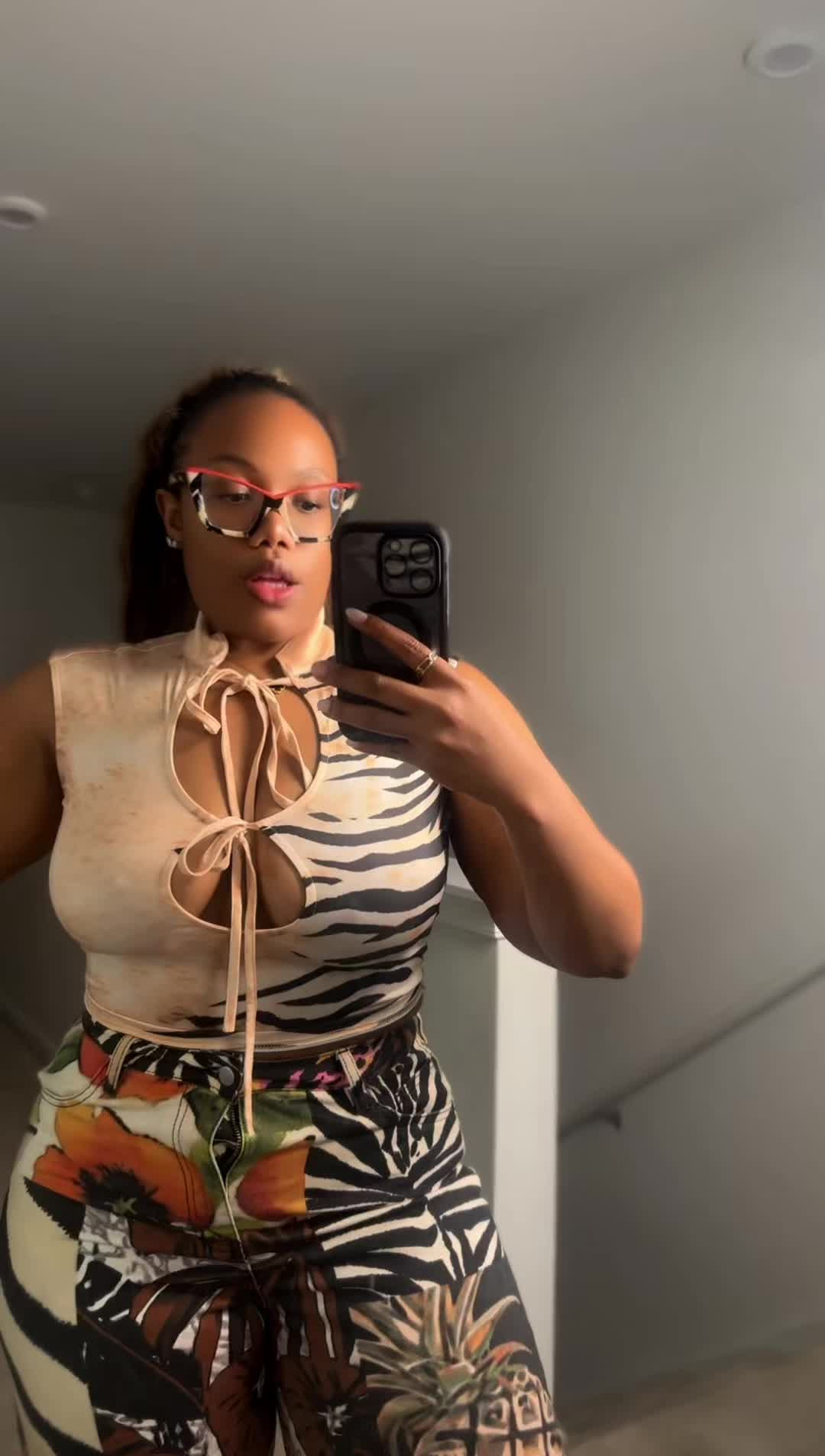 @Qunay