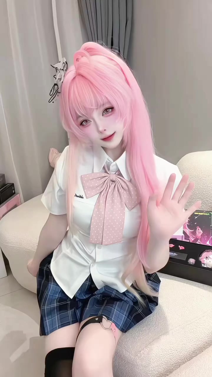 @Senpai ๐๐.๐๐๐