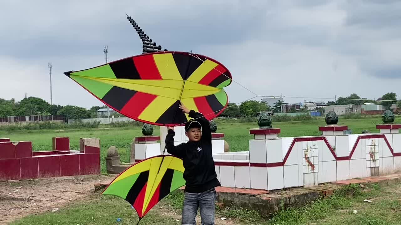 @Thả diều c&ugrave;ng Lợi