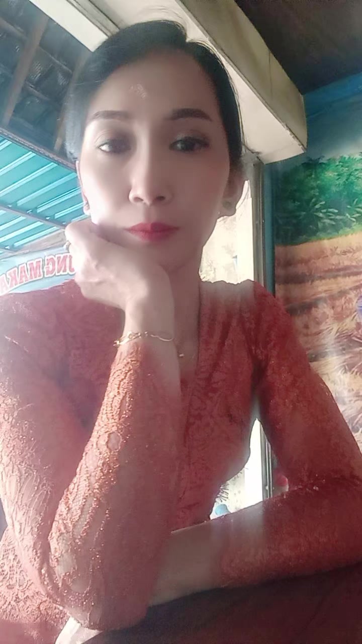 @Ayukbudiani