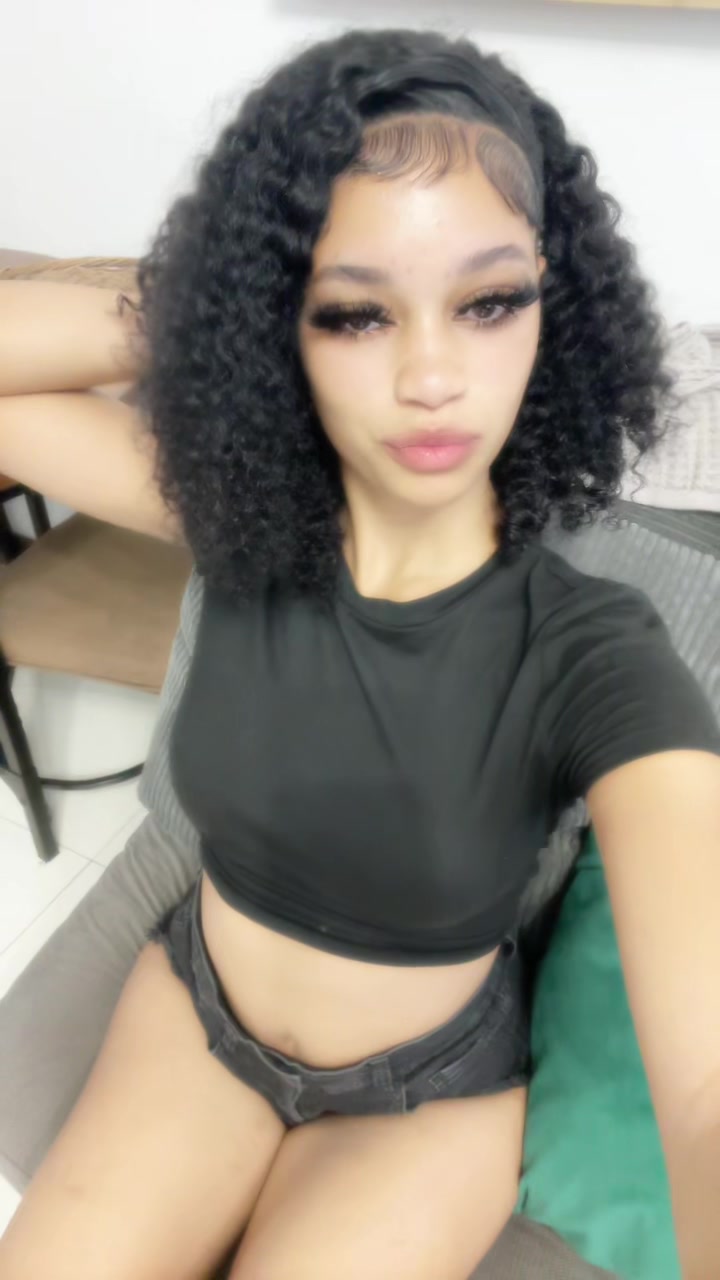 @Zazzy🌸🫧