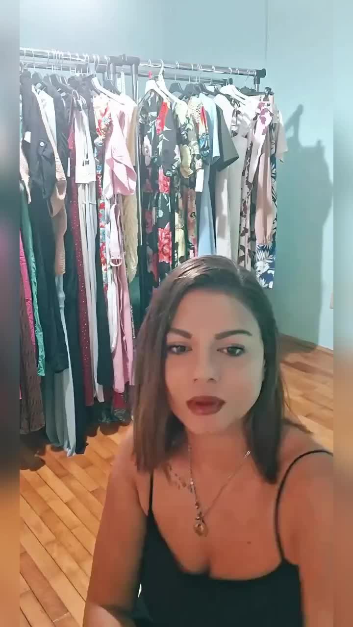 @She Wolf 🐺
