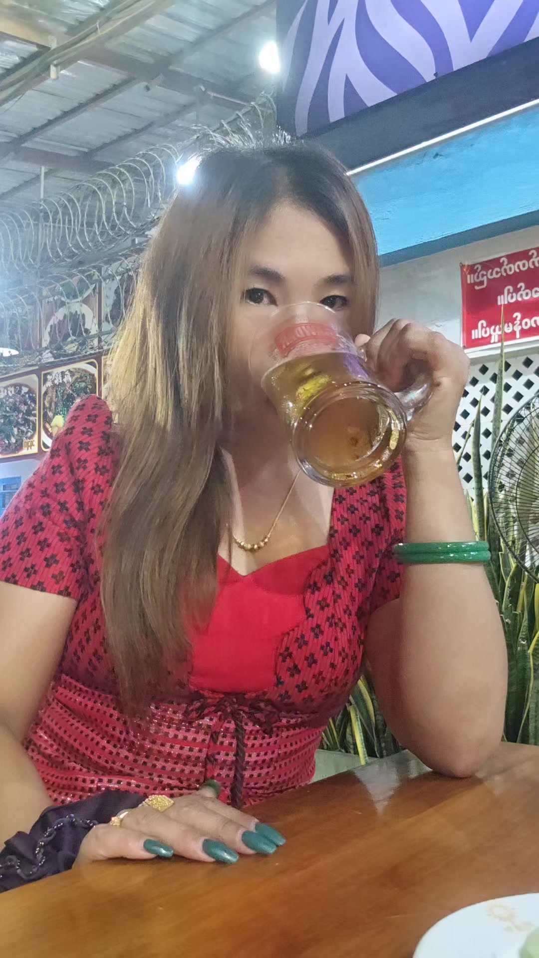 @Moe Oo
