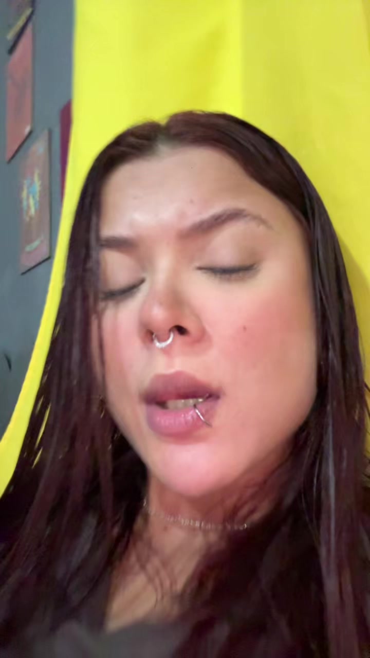 @clara