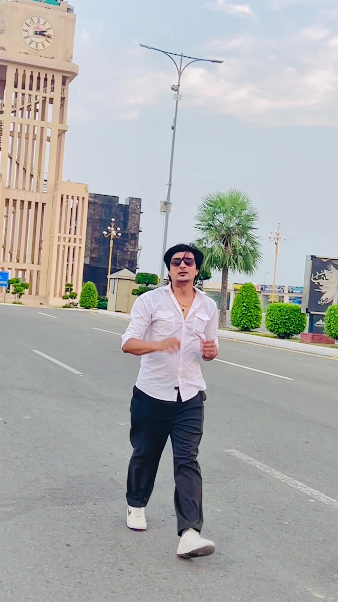 @Irfan lodhi 💎